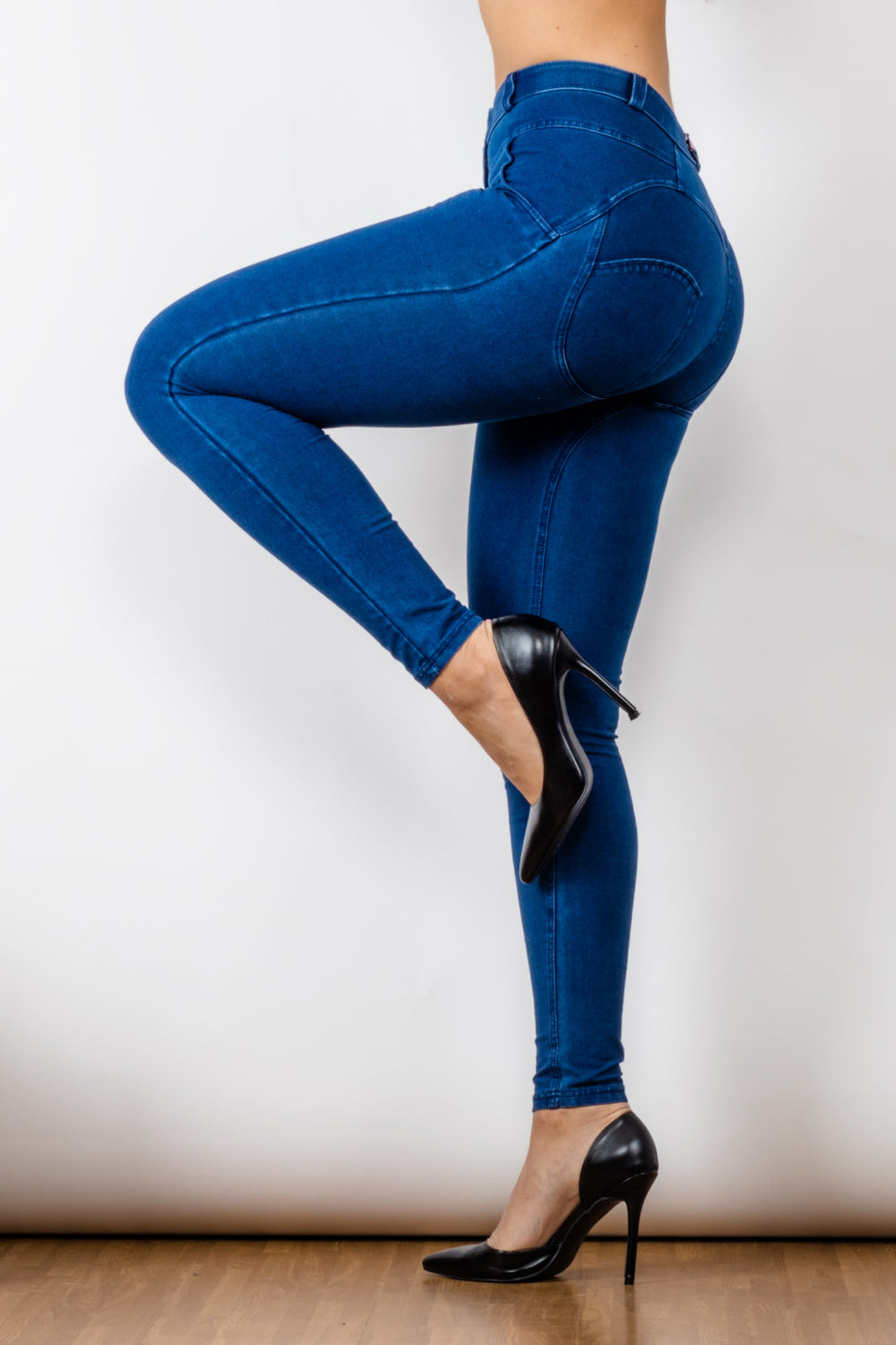 Buttoned Skinny LLC Flyclothing Jeans –
