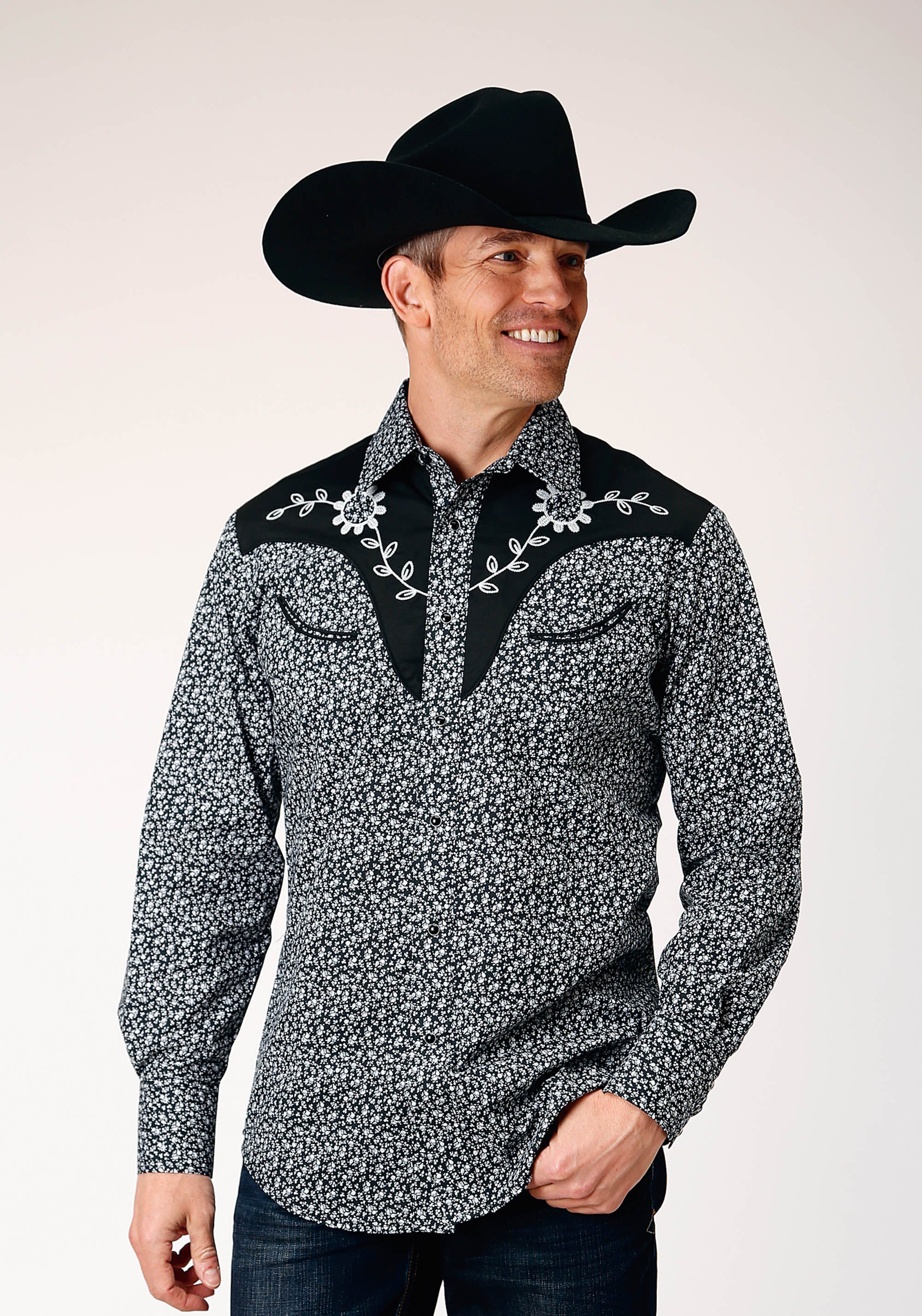 Roper Mens Long Sleeve Snap Black White Floral Print Western Shirt With Piping And Applique On Yokes