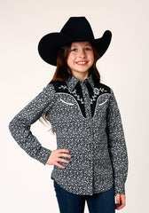 Roper Girls Long Sleeve Snap Black White Floral Print Western Shirt With Piping And Applique On Yokes