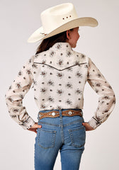 Roper Girls Long Sleeve Snap Vintage Floral Western Shirt With Solid Piping On Front And Back Yokes Smile Pockets