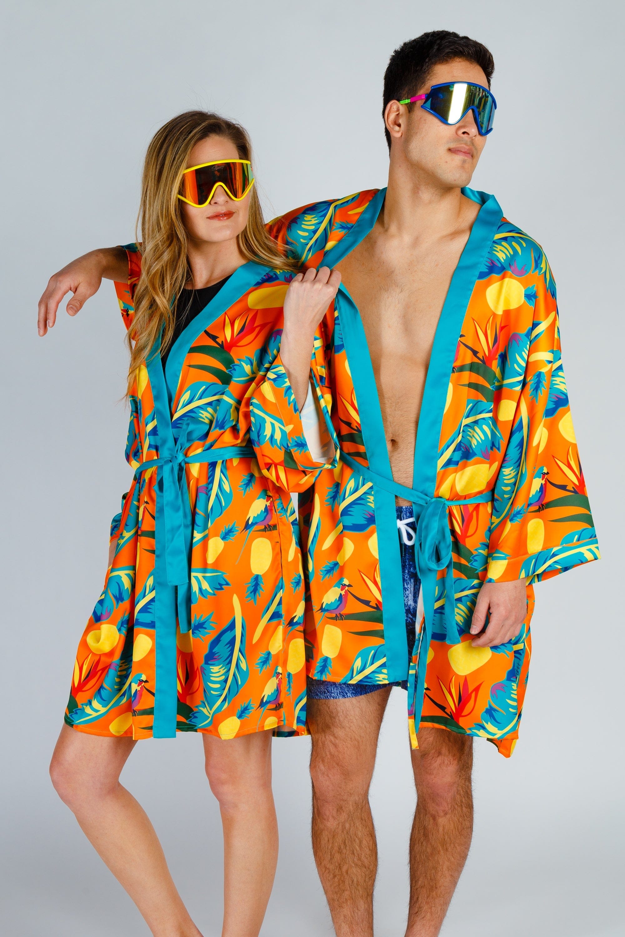 The Cruise Ship Casanova | Women's Unisex Hawaiian Party Kimono - Shinesty