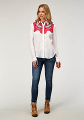 Roper Womens Long Sleeve Snap Rayon Challis Retro Western Shirt With Contrast Yokes Smile Pockets And Embroidery