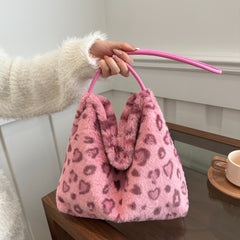 Bolso de hombro peludo con estampado de leopardo