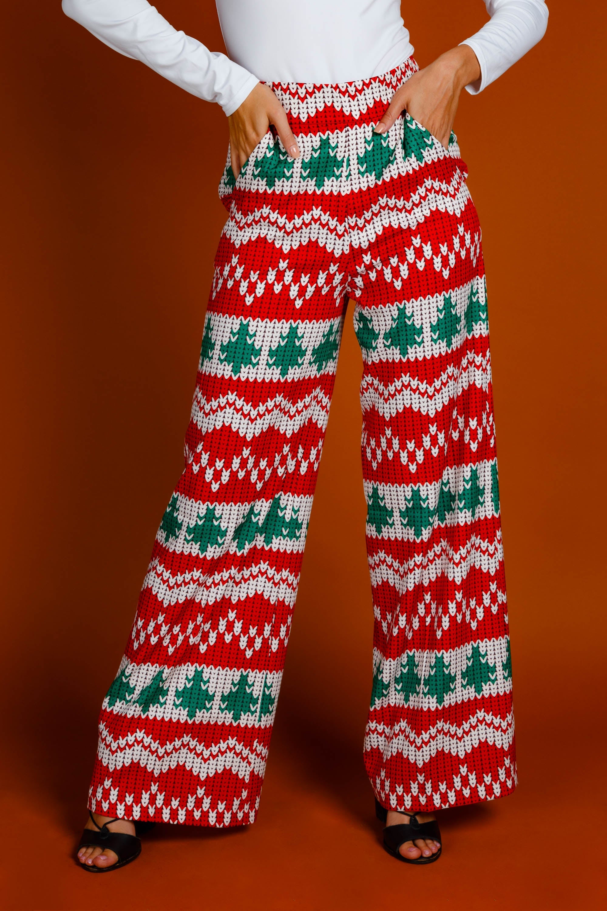 The Red Ryder | Women's Knit Print Christmas Pant