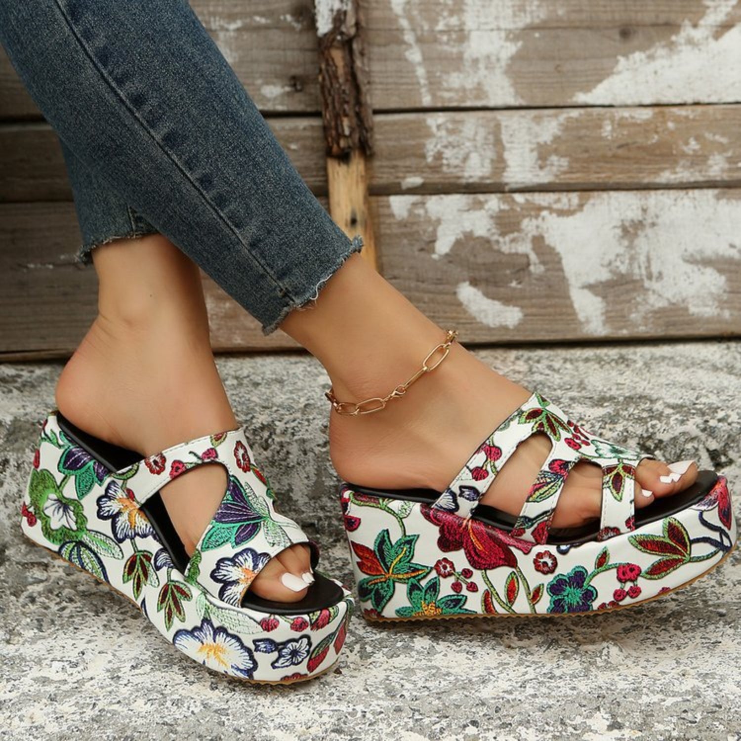 Cutout Floral Peep Toe Sandals - Trendsi