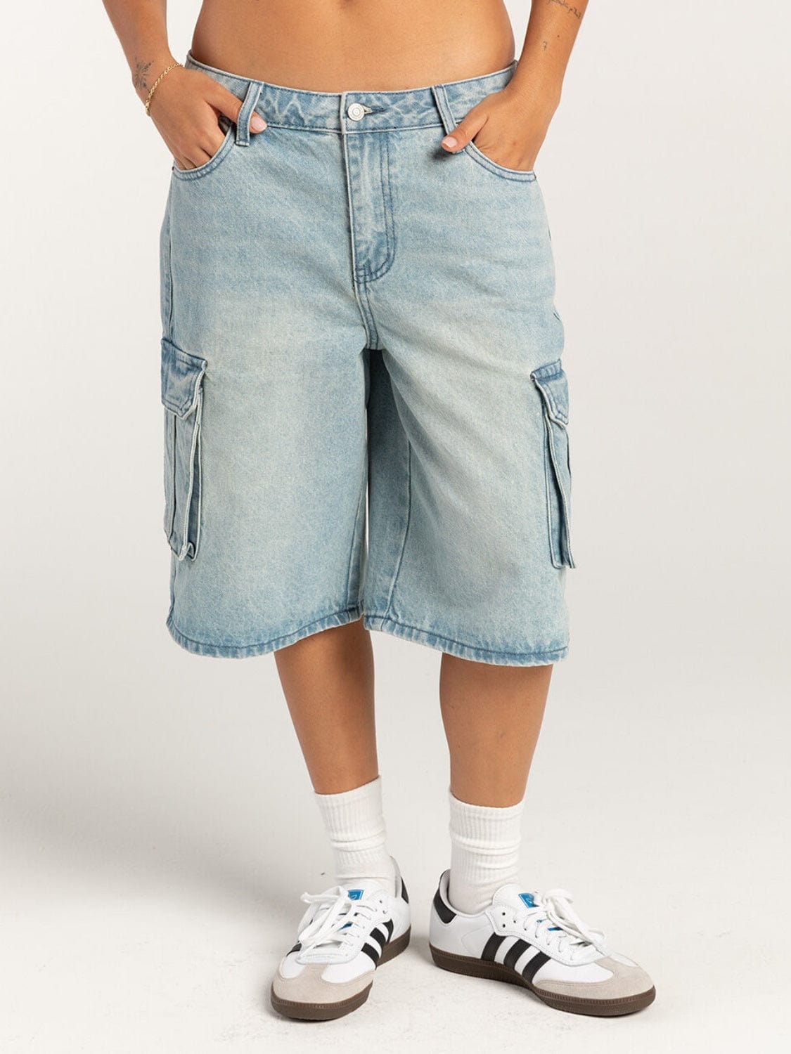 Mid-Rise Waist Denim Shorts with Pockets - Trendsi