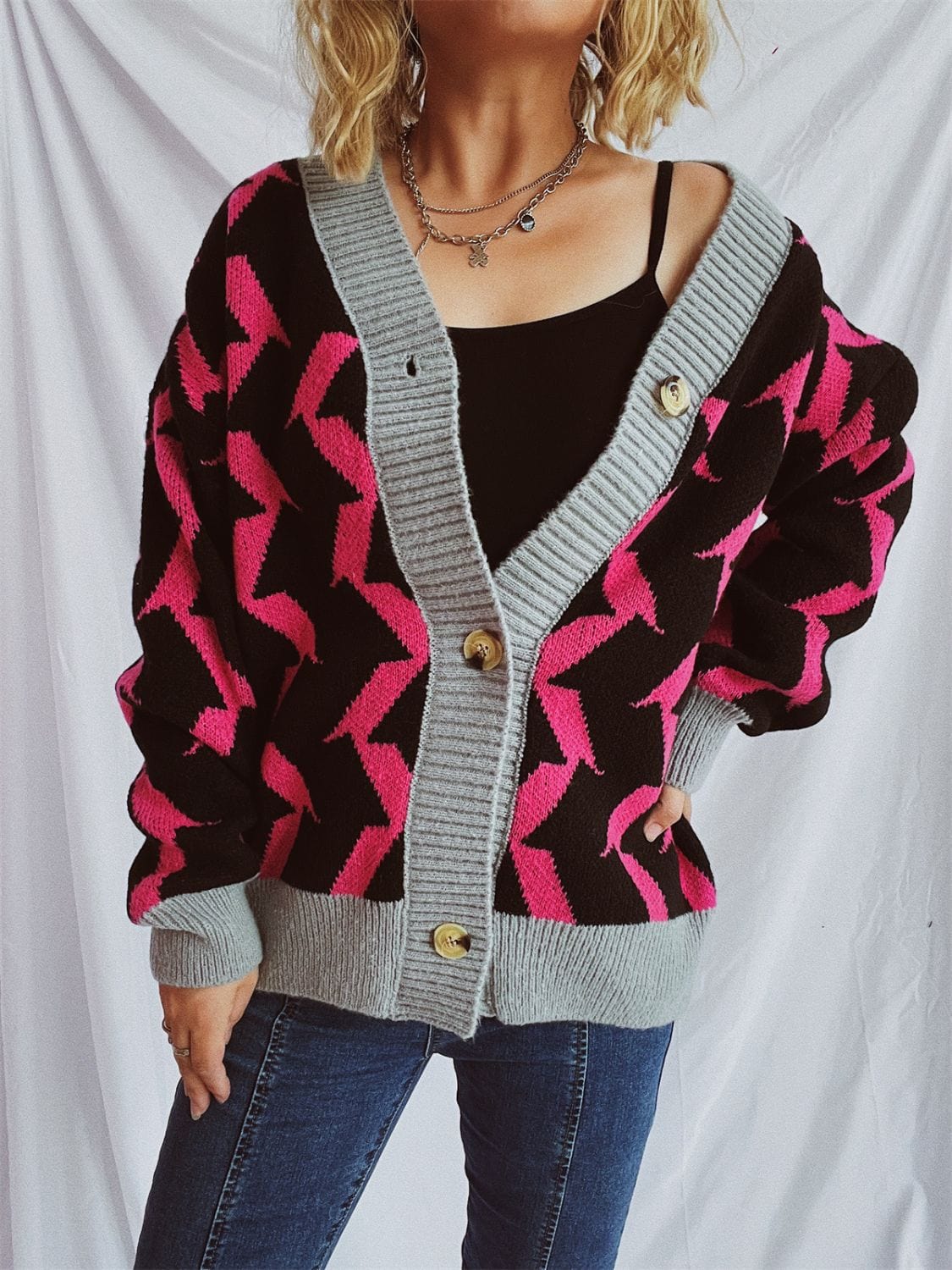 Contrast Trim Geometric V-Neck Long Sleeve Cardigan - Trendsi