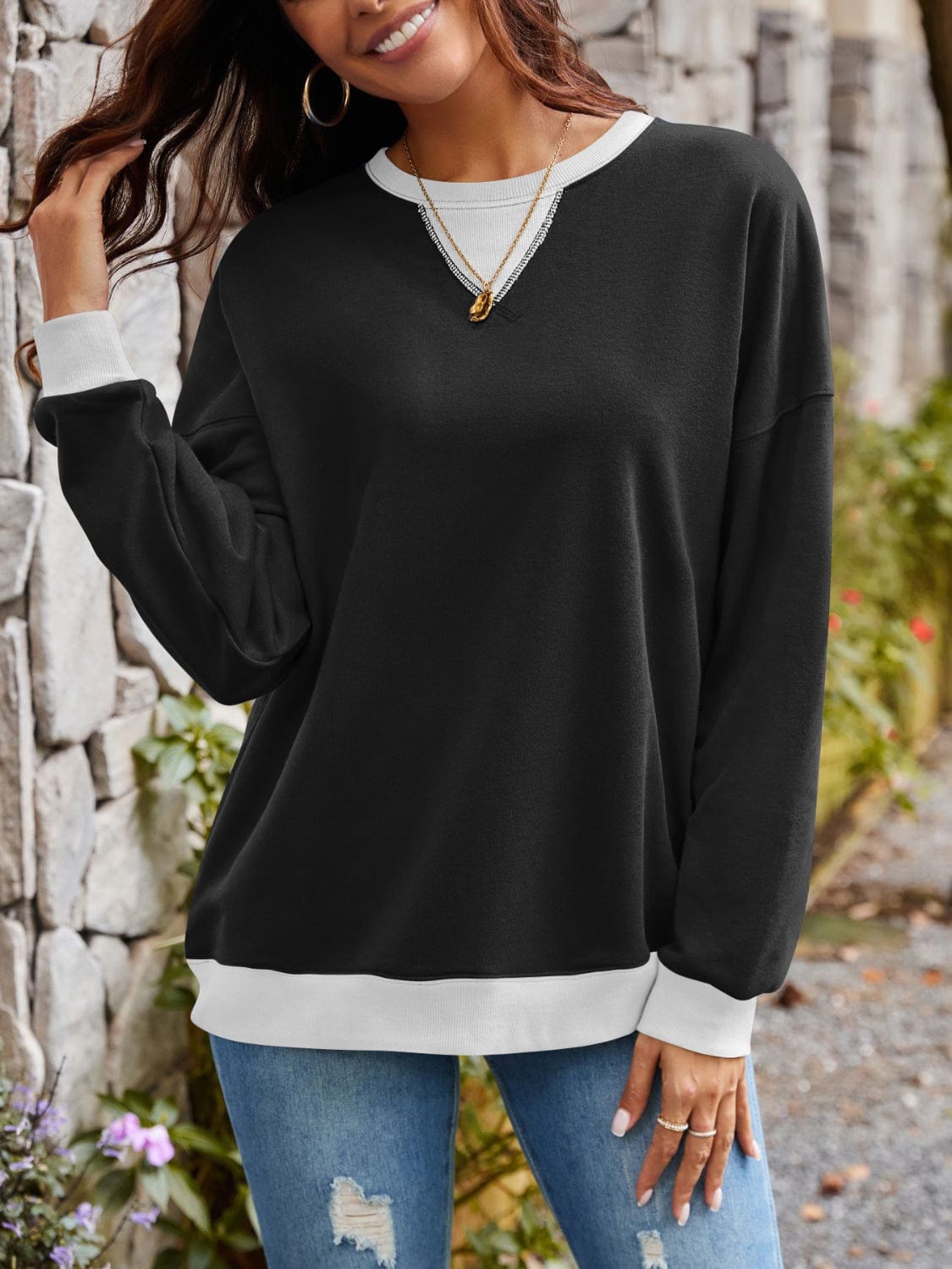 Contrast Round Neck Long Sleeve Sweatshirt - Trendsi