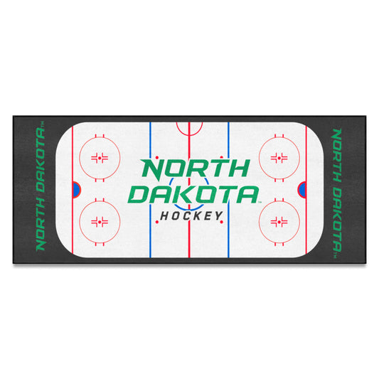 Alfombra de pista de patinaje sobre hielo de los Fighting Hawks de Dakota del Norte: 30 x 72 pulgadas.