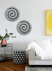 Arte de pared en espiral moderno, redondo, gris, de 19" x 19" x 2"