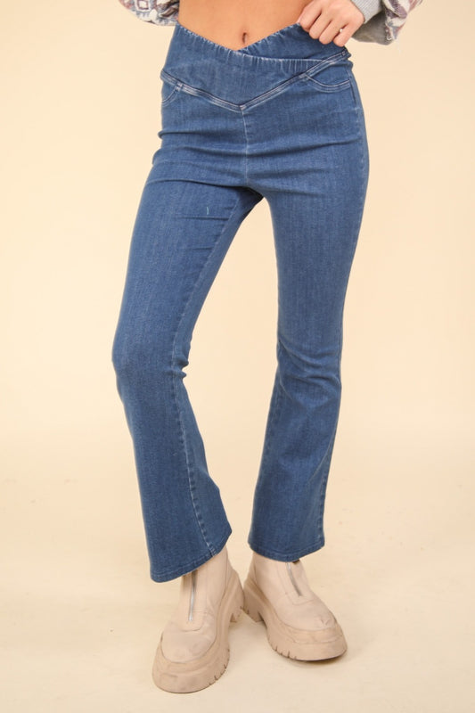 VERY J Washed Denim Stretchy Crossover Waist Leggings