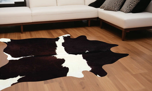 6' X 7' Brown and White Cowhide Area Rug