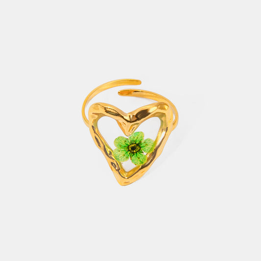 Anillo de acero inoxidable con flor eterna