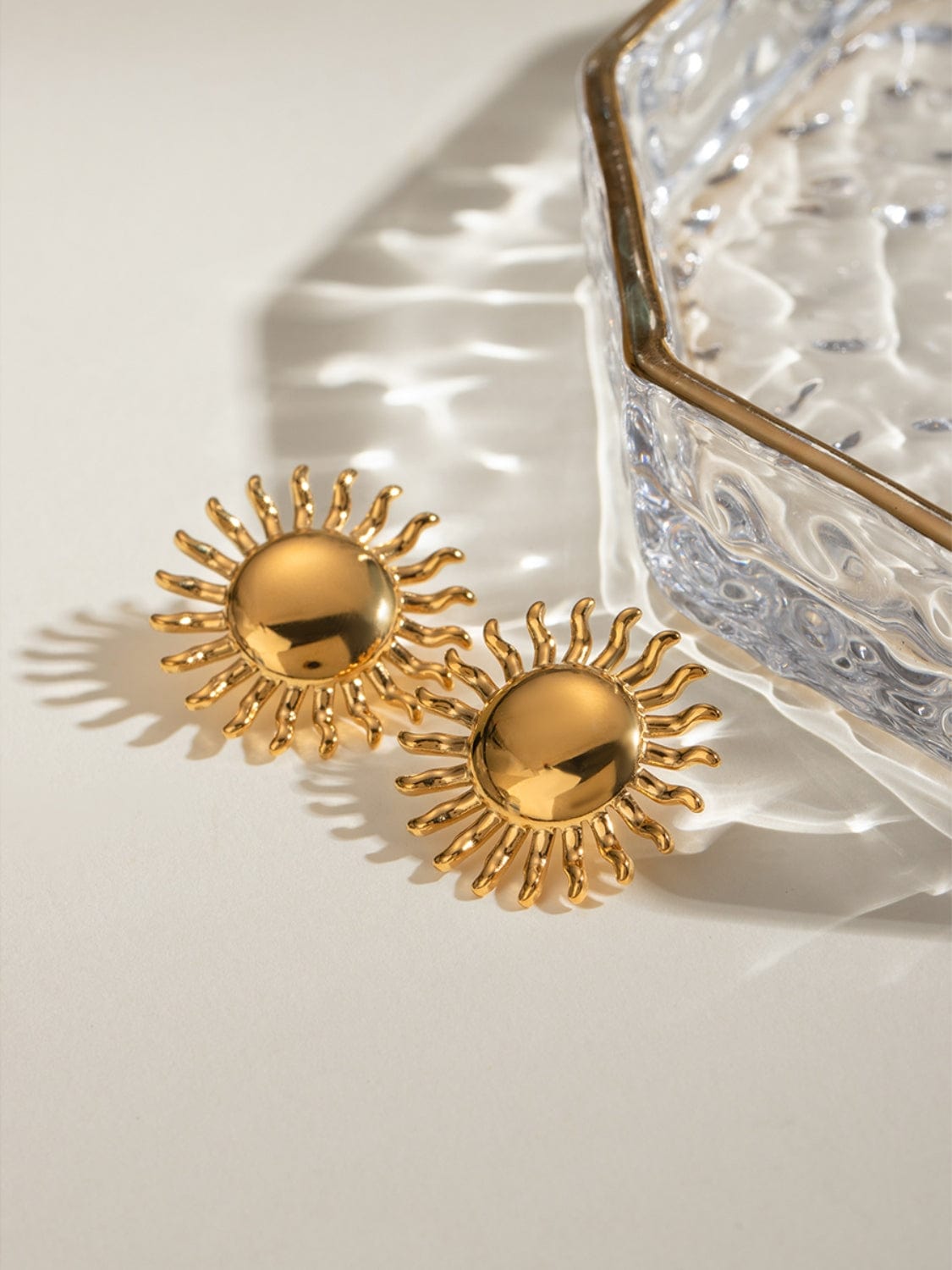 18K Gold-Plated Stainless Steel Sun Stud Earrings - Trendsi