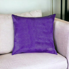 Almohada decorativa de piel de vaca morada de 18"