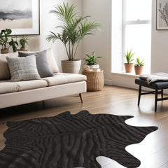 6' X 7' Black Cowhide Handmade Area Rug - Homeroots