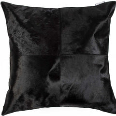 Almohada decorativa de piel de vaca negra de 18"