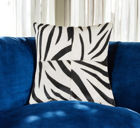 18" X 18" X 5" Zebra Black On White Quattro  Pillow