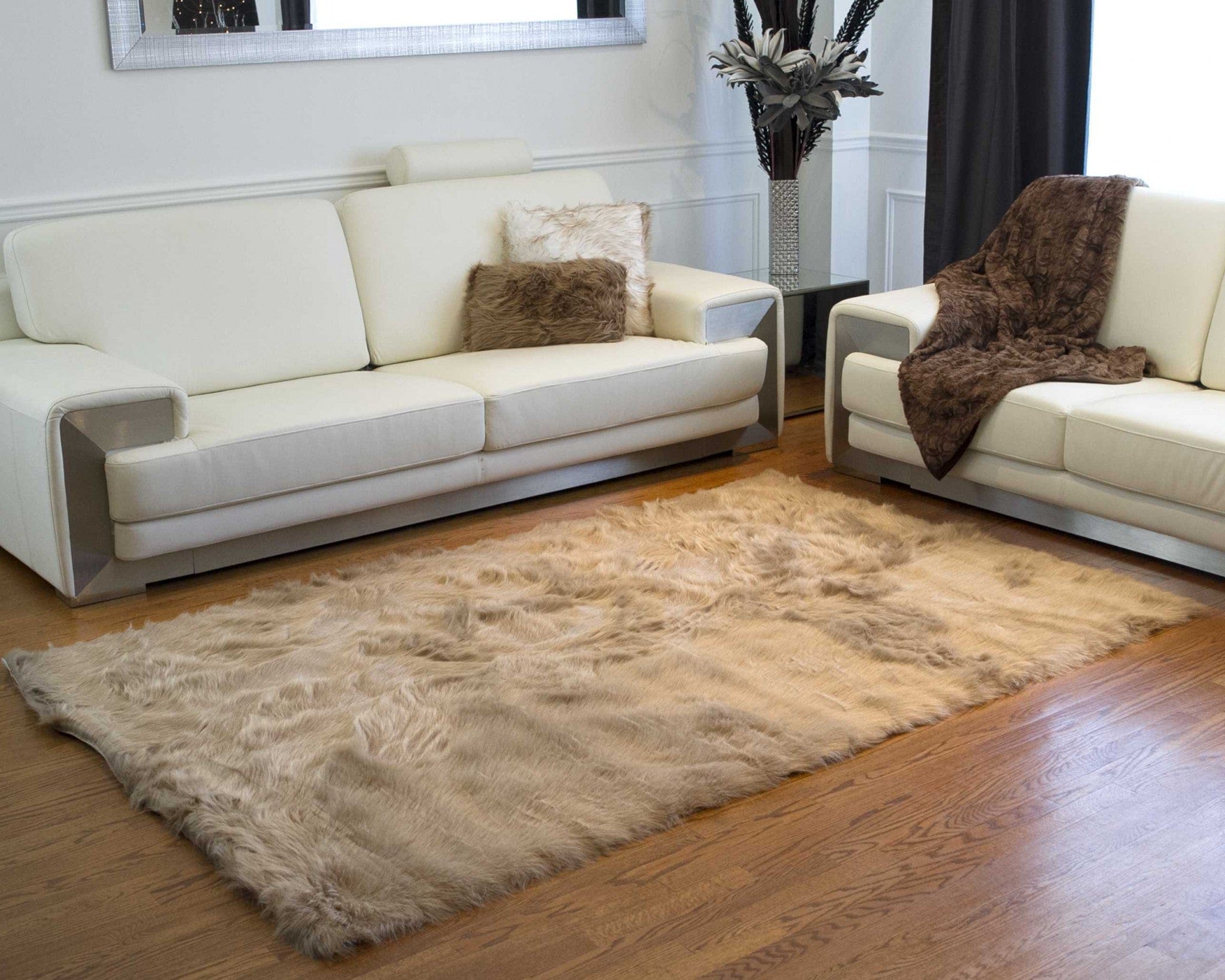 60" X 96" Off White Sheepskin - Rug Or Throw - Homeroots