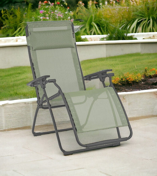 28" Green Steel Outdoor Zero Gravity Chair with Green Cushion - Homeroots