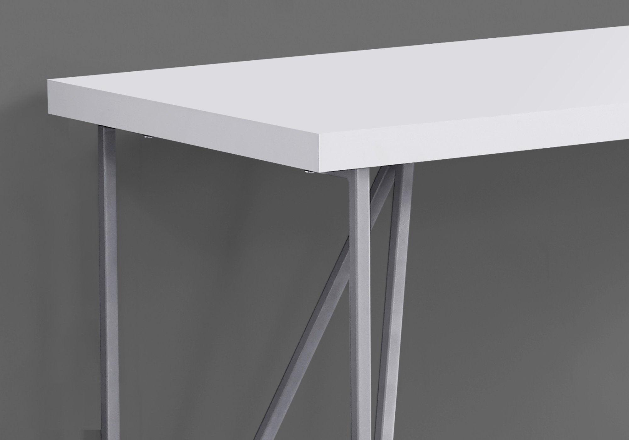 22" White and Silver Computer Desk