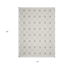 2' X 4' Ivory Wool Quatrefoil Hand Tufted Area Rug