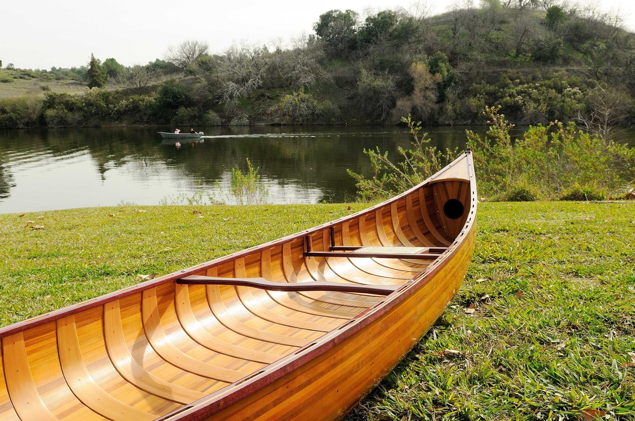 31.5" X 187.5" X 24" Wooden Canoe With Ribs