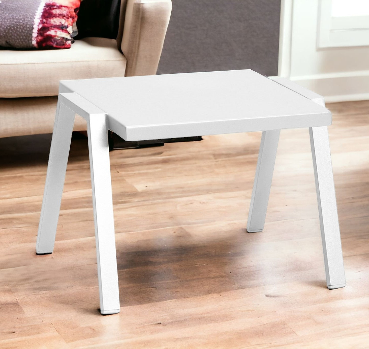 16" White Aluminum End Table