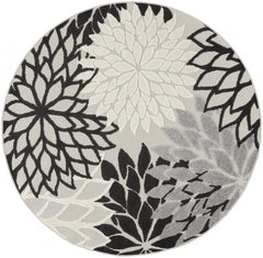 5' Round Black And White Round Floral Indoor Outdoor Area Rug - Homeroots