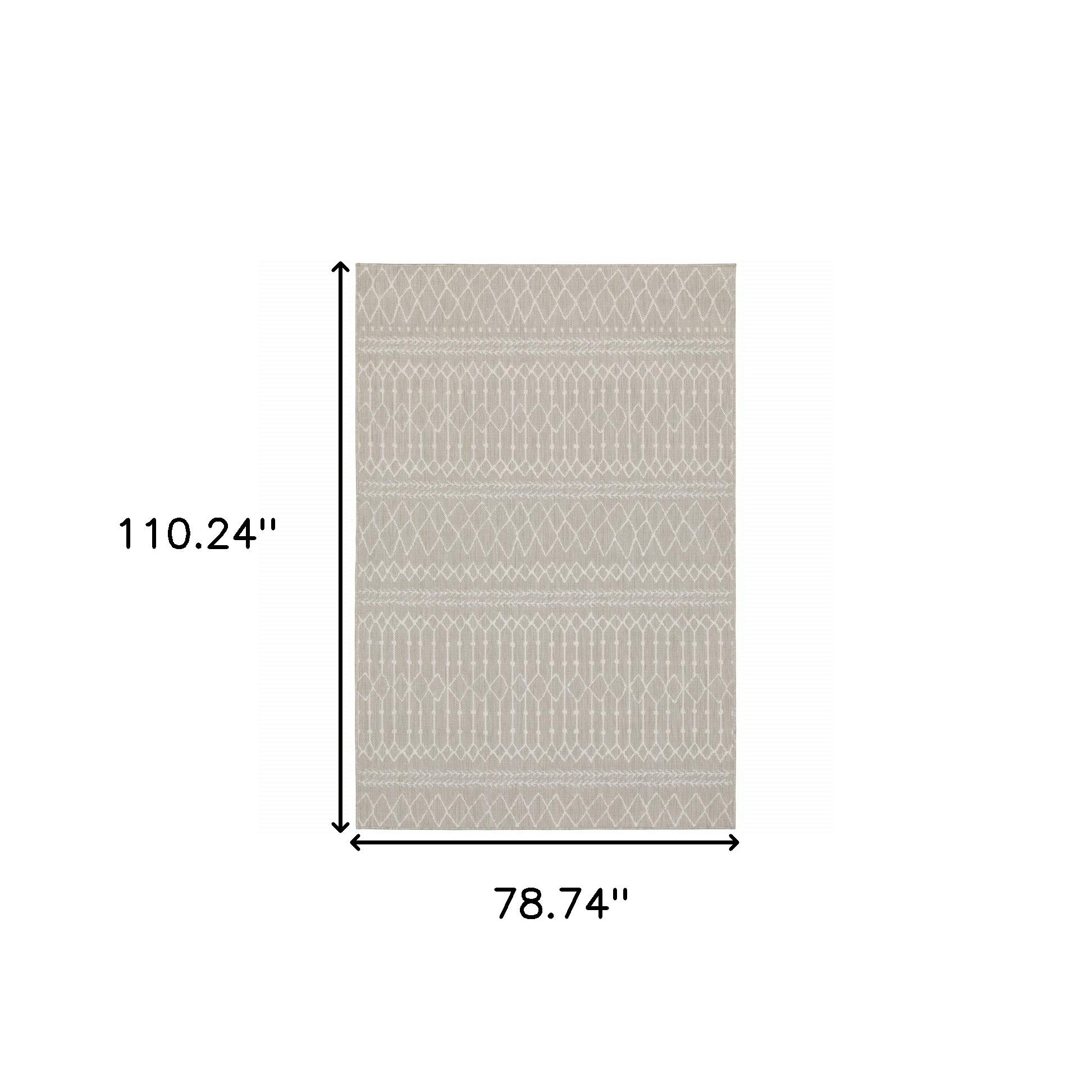 7' X 9' Gray and Ivory Indoor Outdoor Area Rug - Homeroots