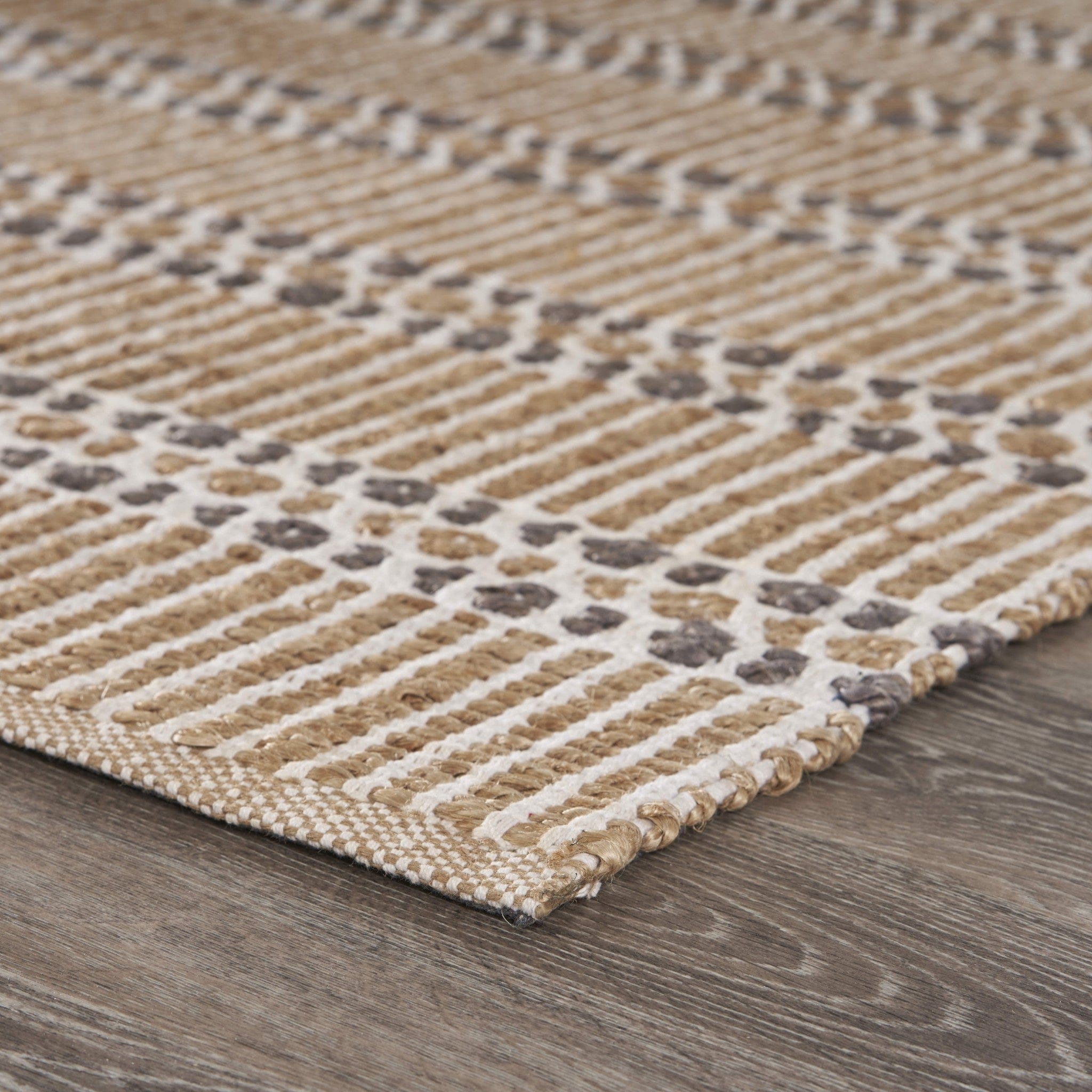 5' X 8' Natural Hand Woven Area Rug - Homeroots