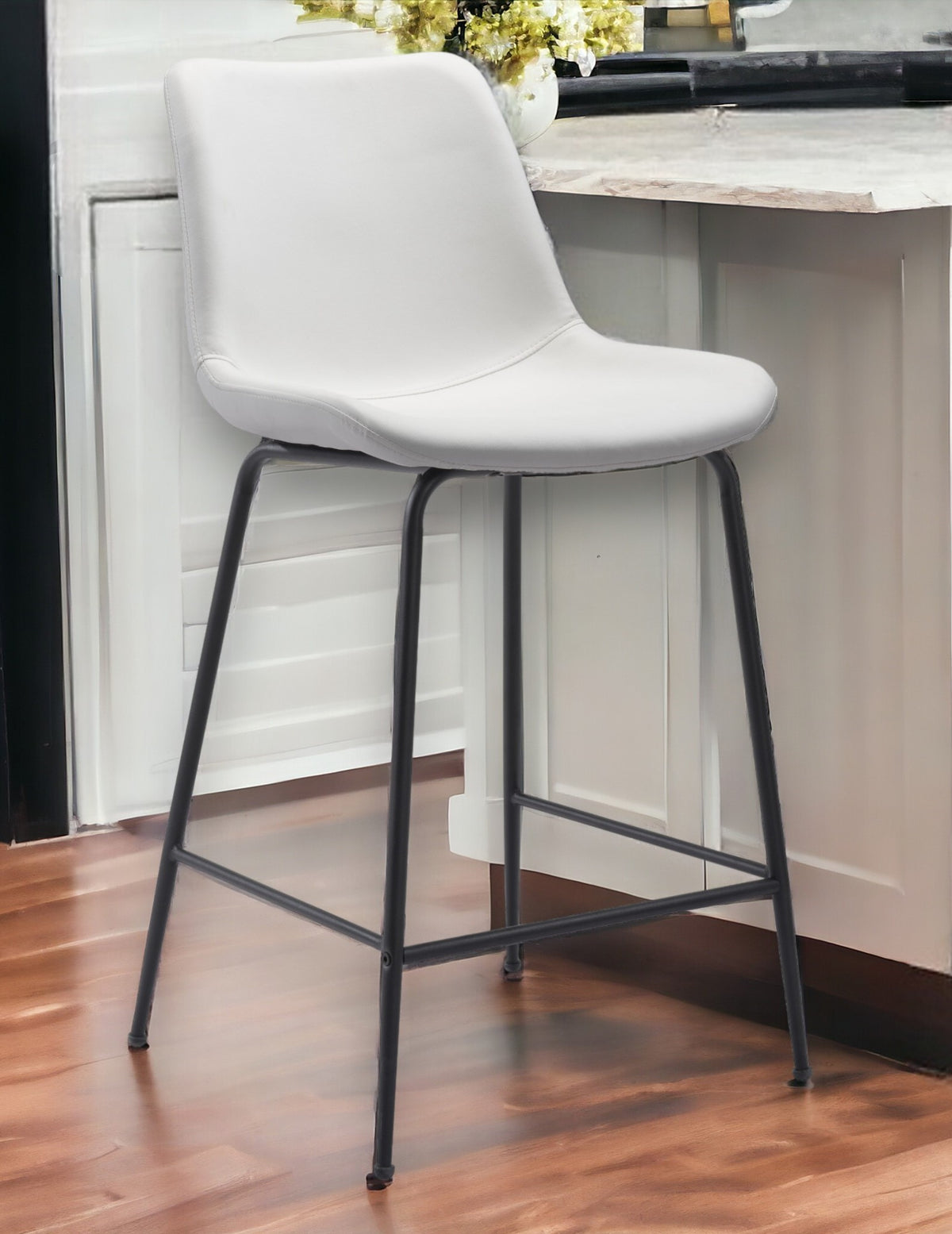 26" White And Black Steel Low Back Counter Height Bar Chair