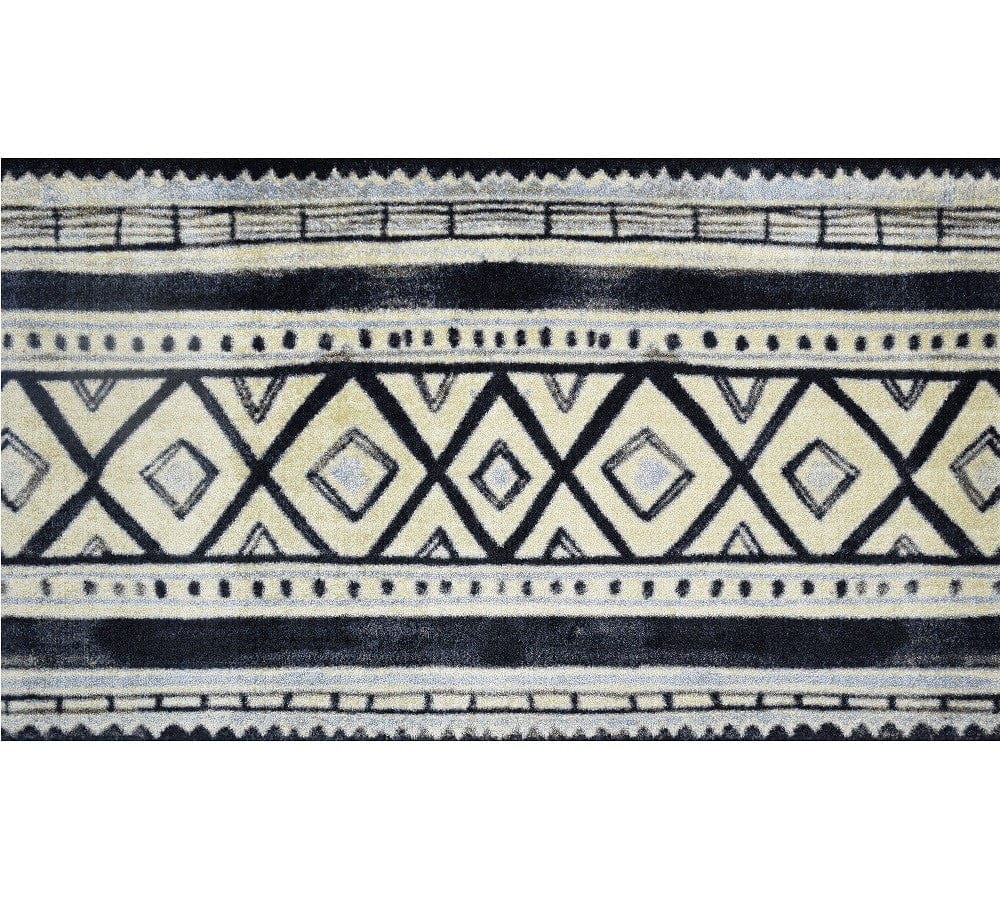 2' X 4' Black and Gray Modern Tribal Washable Floor Mat - Homeroots