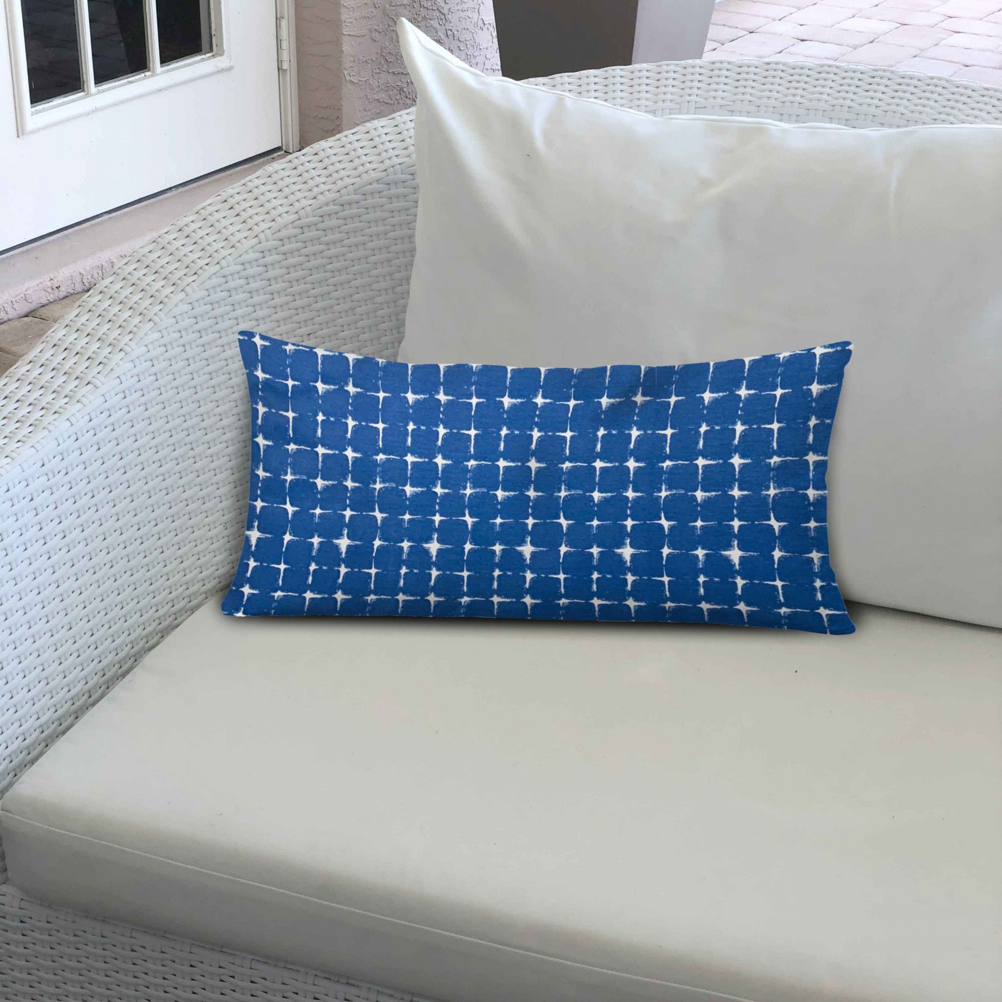 12" X 12" Blue And White Enveloped Gingham Throw Indoor Outdoor Pillow