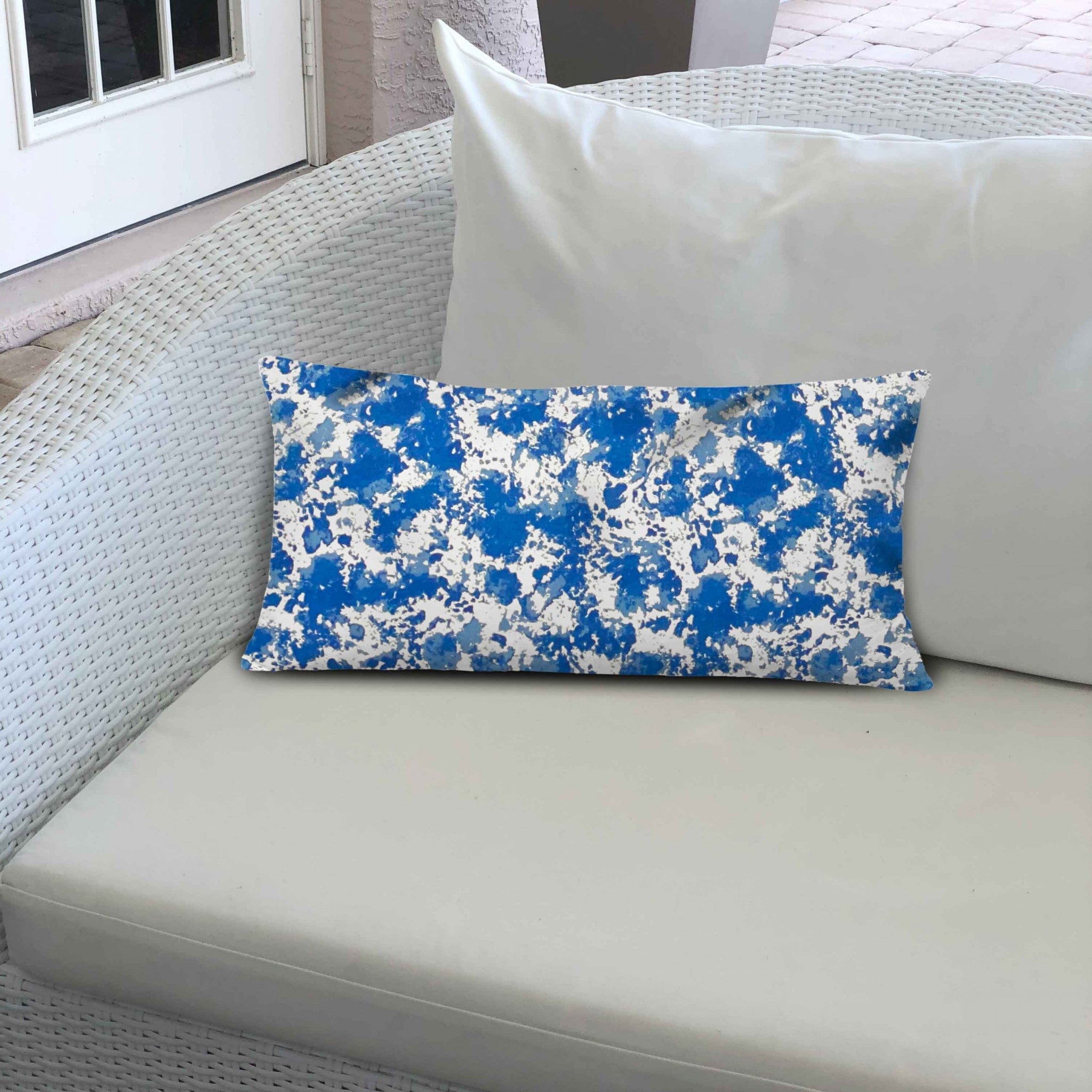 14" X 20" Blue And White Zippered Coastal Lumbar Indoor Outdoor Pillow - Homeroots