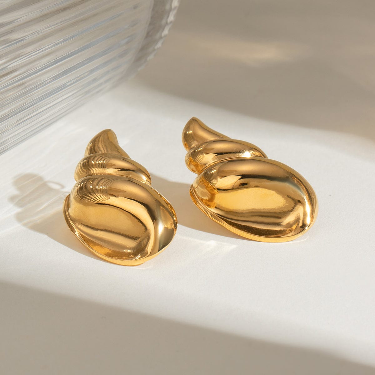 18K Gold-Plated Conch Earrings - Trendsi