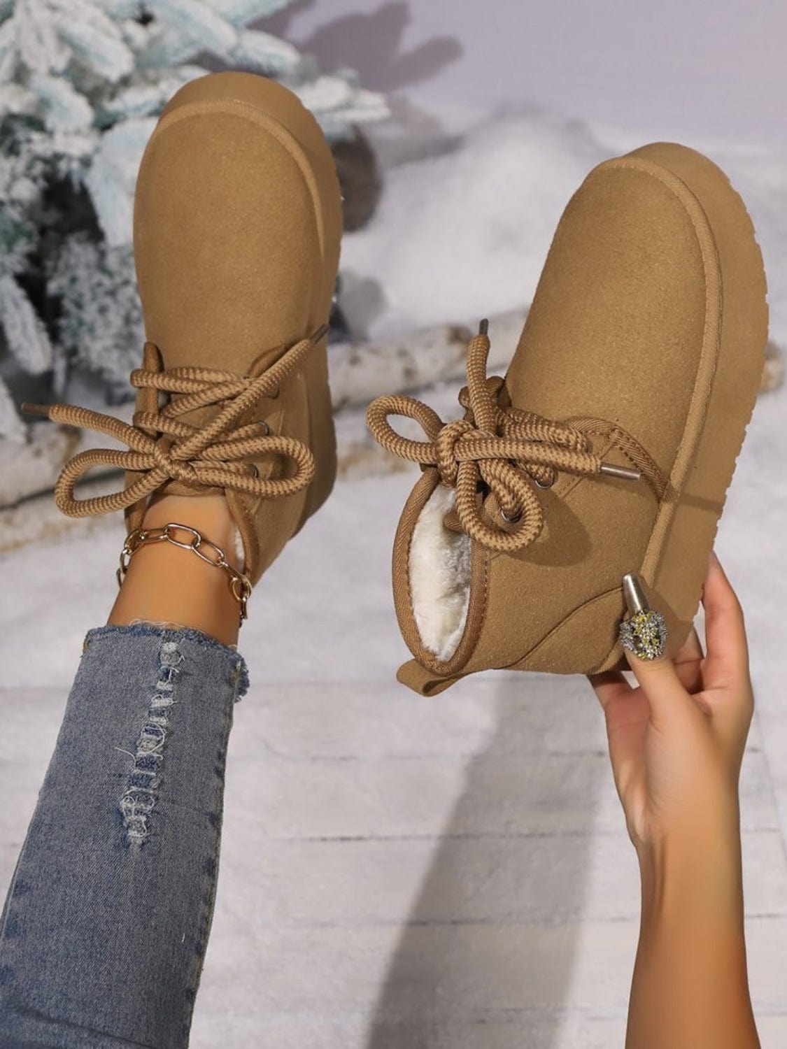 Lace Up Round Neck Platform Suede Boots - Trendsi