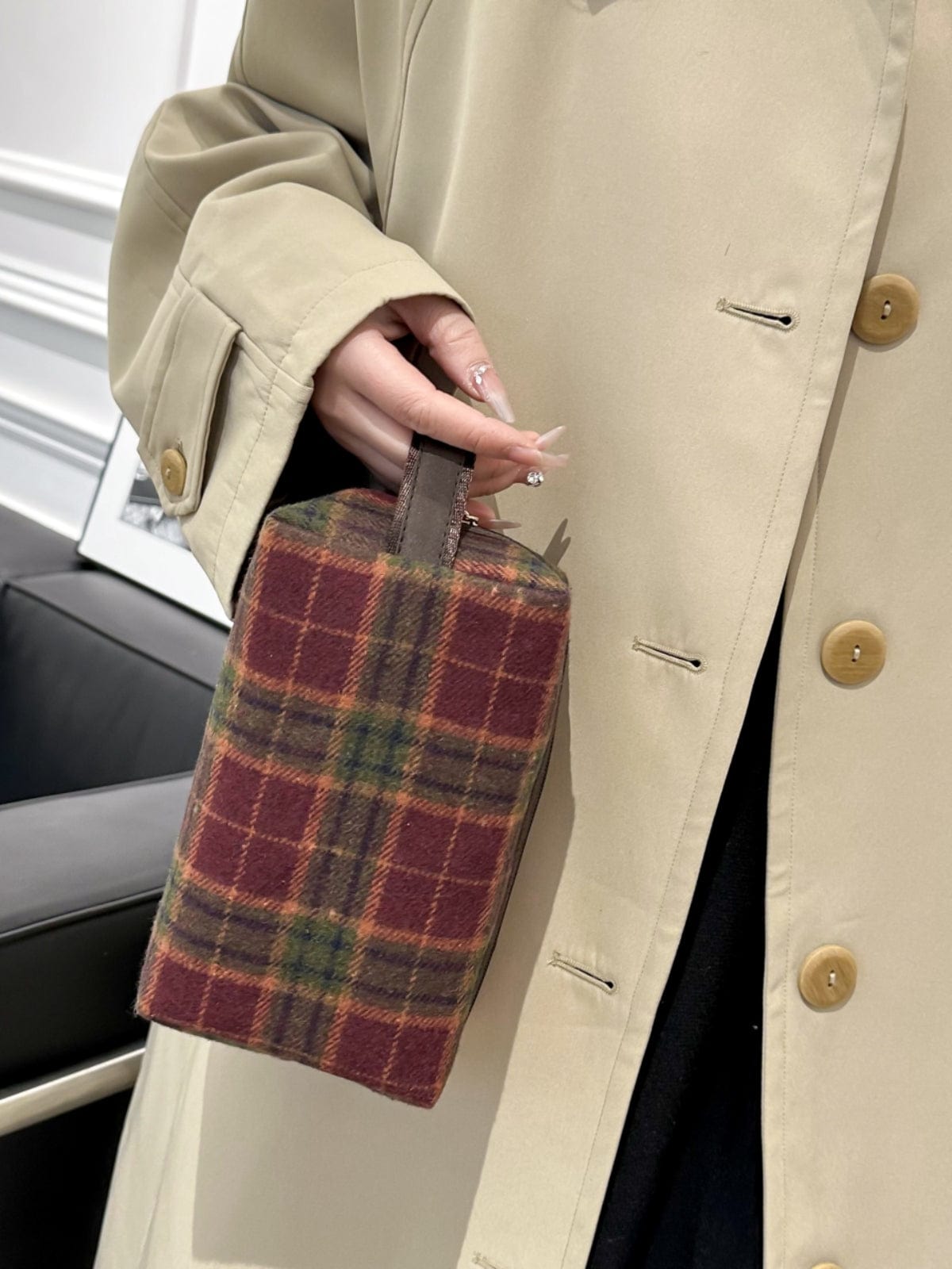 Contrast Plaid Clutch with Zipper - Trendsi