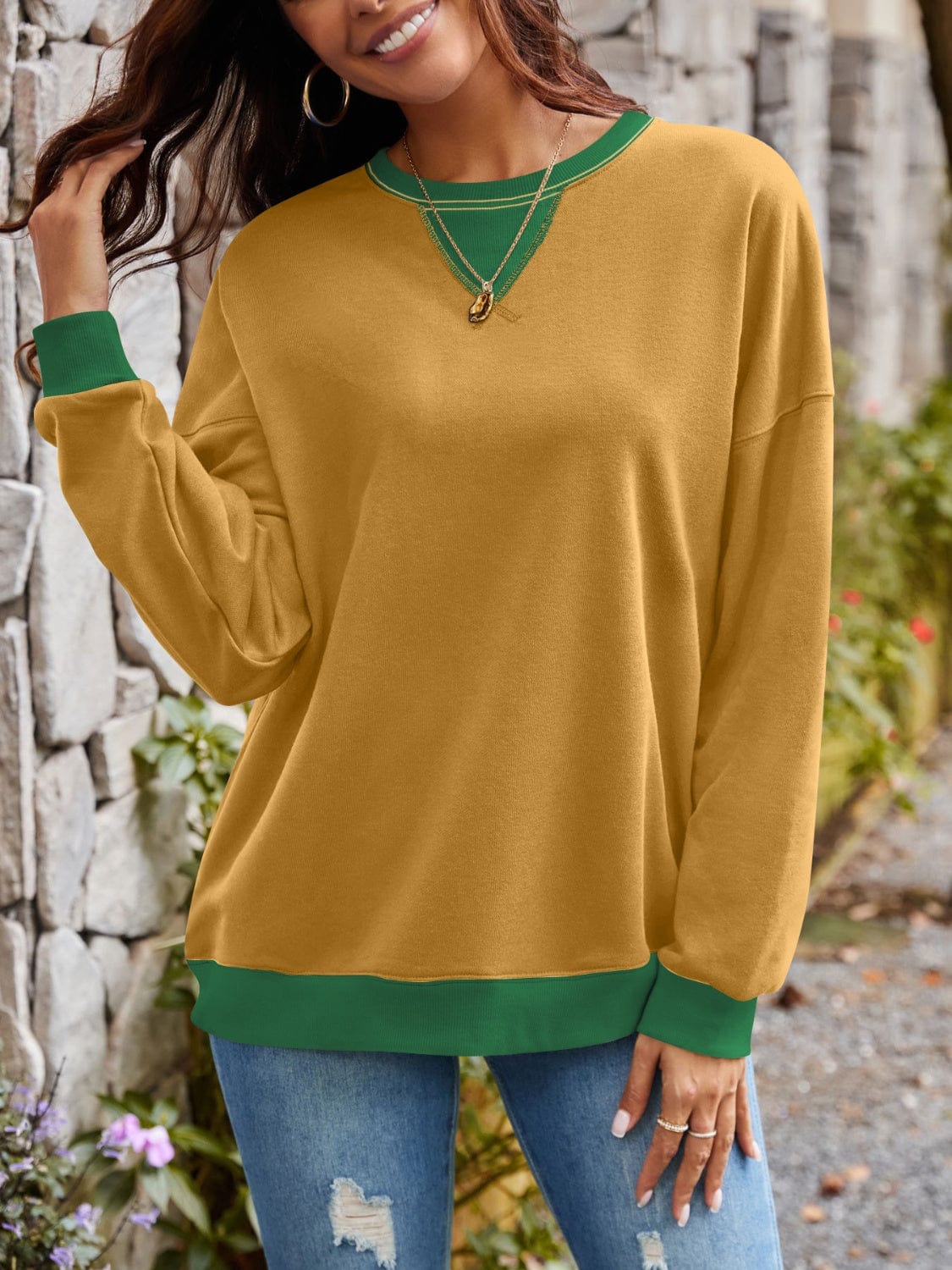 Contrast Round Neck Long Sleeve Sweatshirt - Trendsi