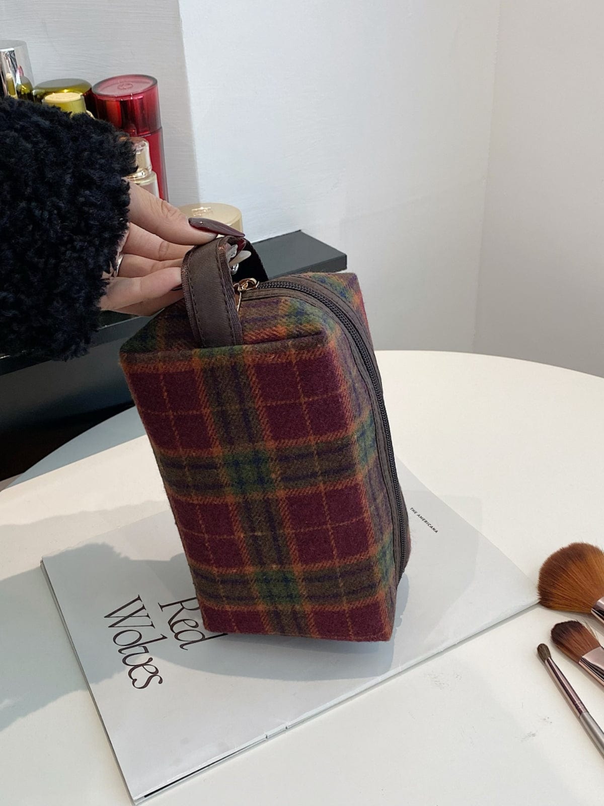 Contrast Plaid Clutch with Zipper - Trendsi