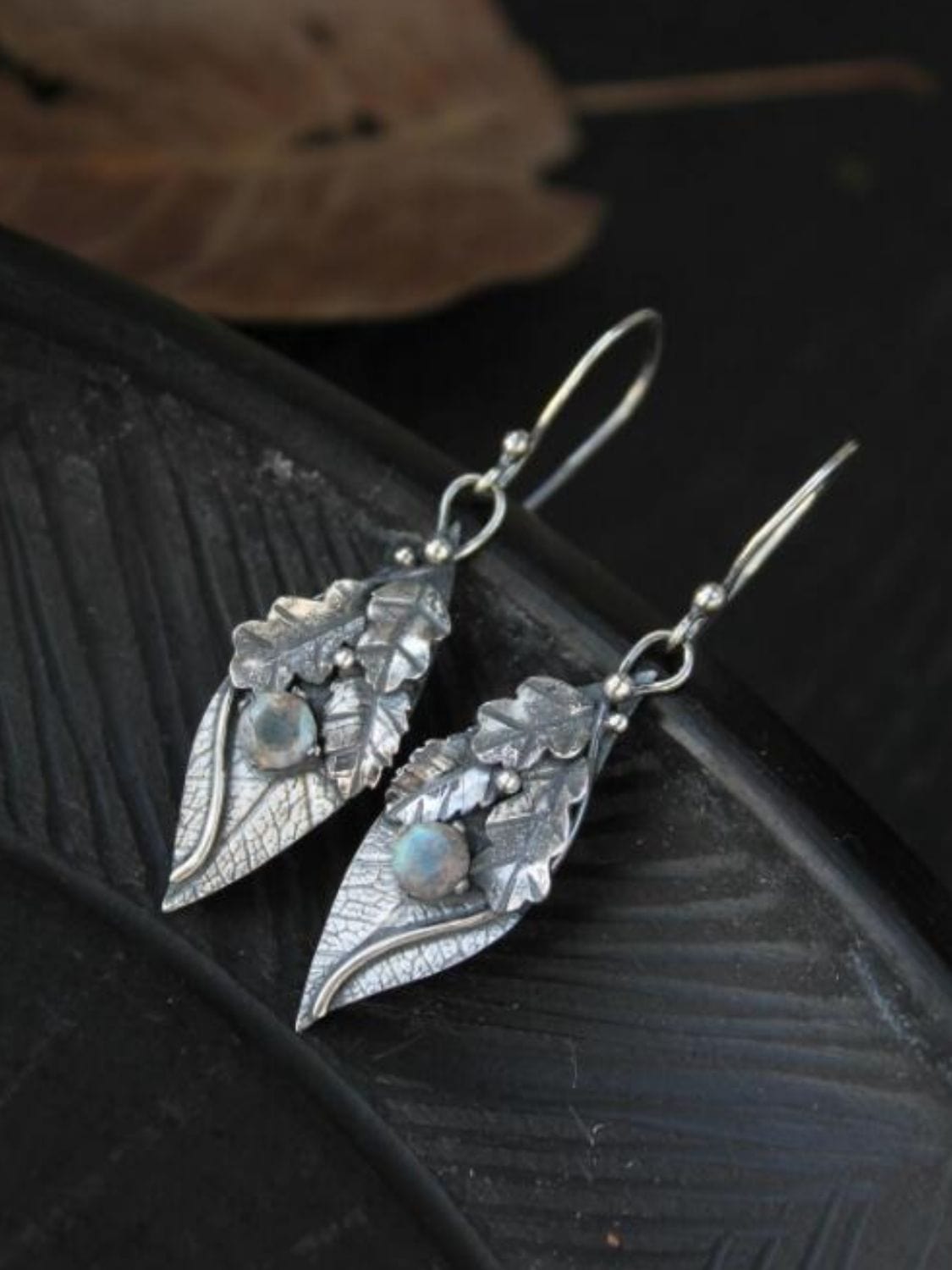 Alloy Rhinestone Leaf Shape Earrings - Trendsi