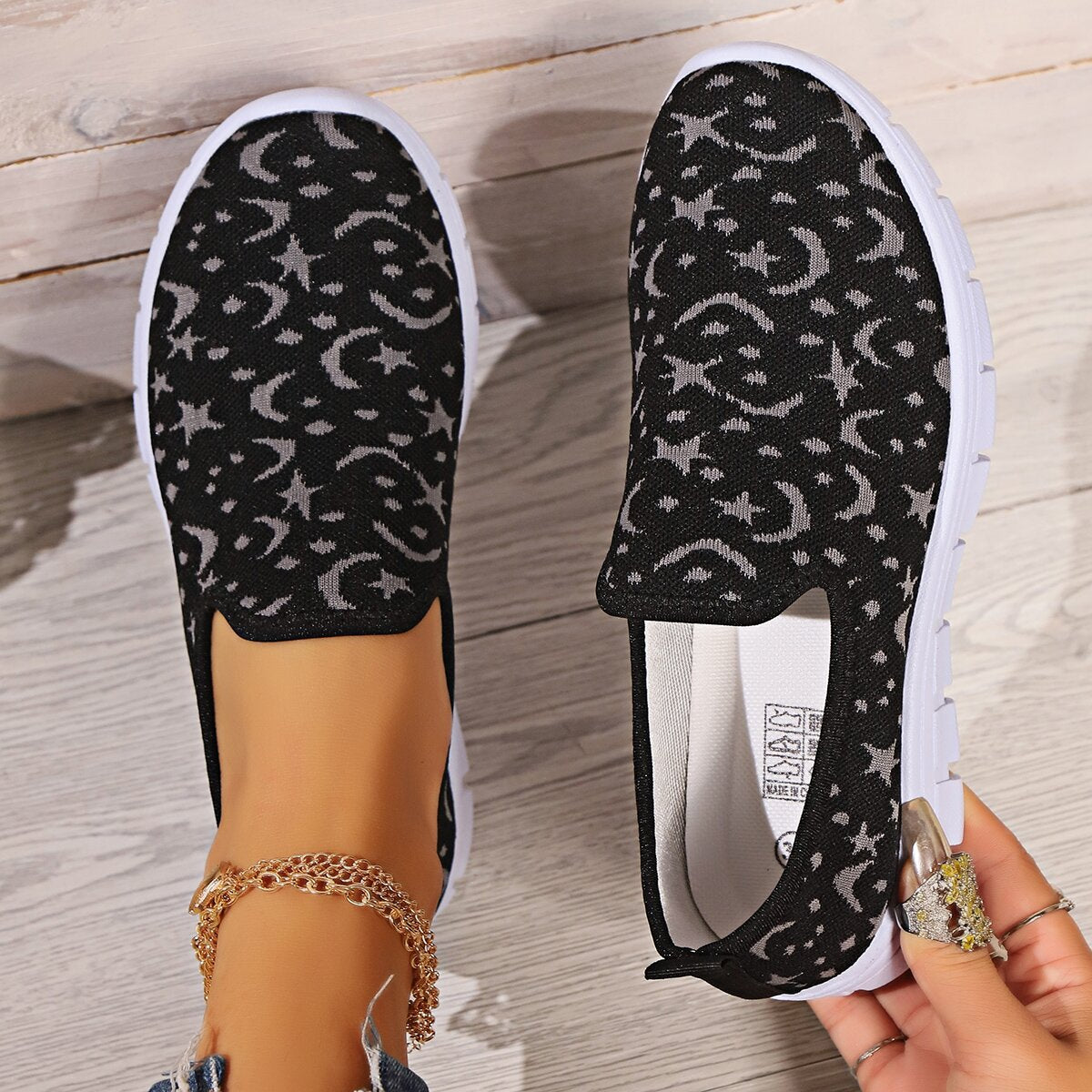 Star & Moon Pattern Flat Loafers Trendsi