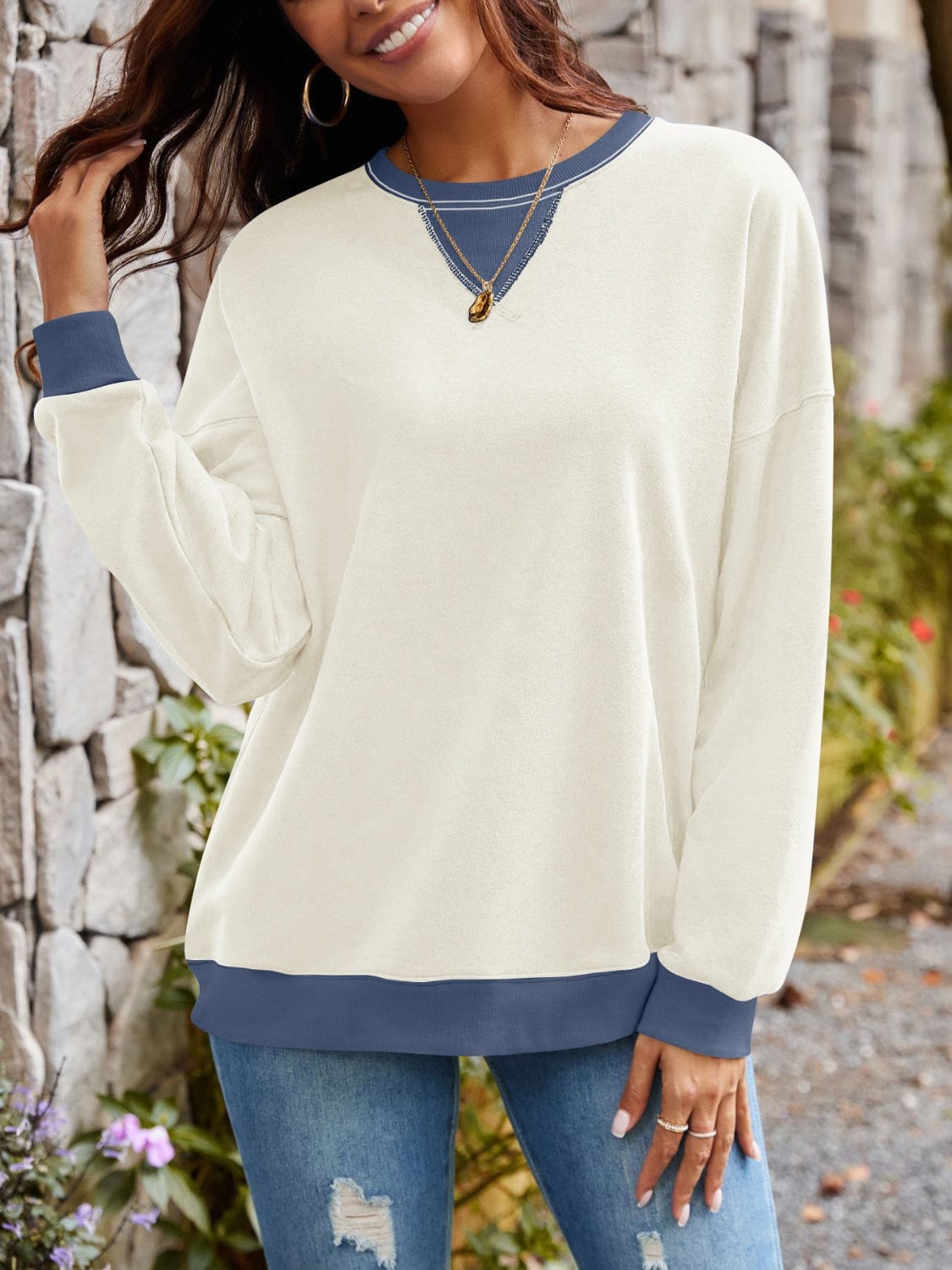 Contrast Round Neck Long Sleeve Sweatshirt - Trendsi