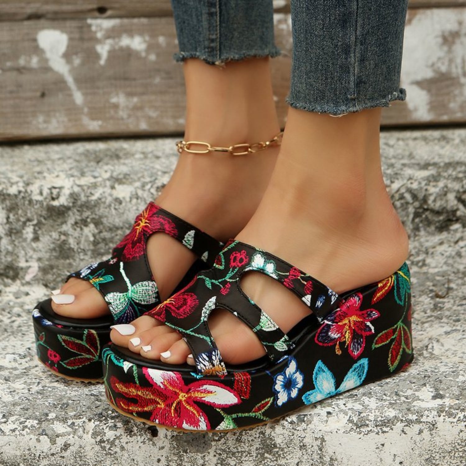 Cutout Floral Peep Toe Sandals Trendsi