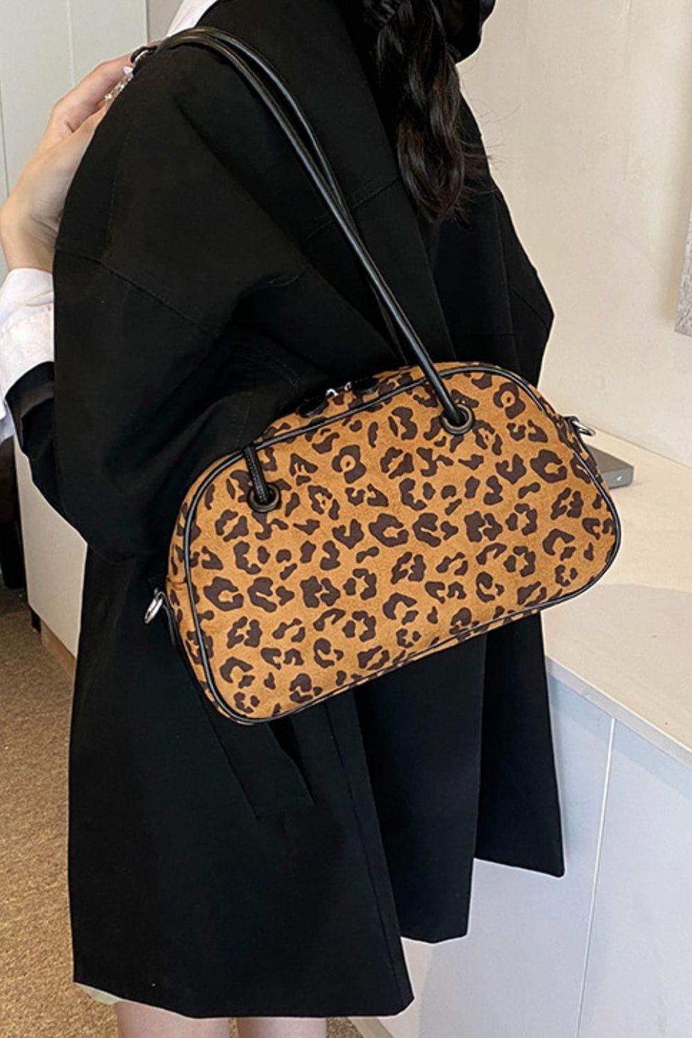 Leopard Suede Medium Shoulder Bag - Trendsi