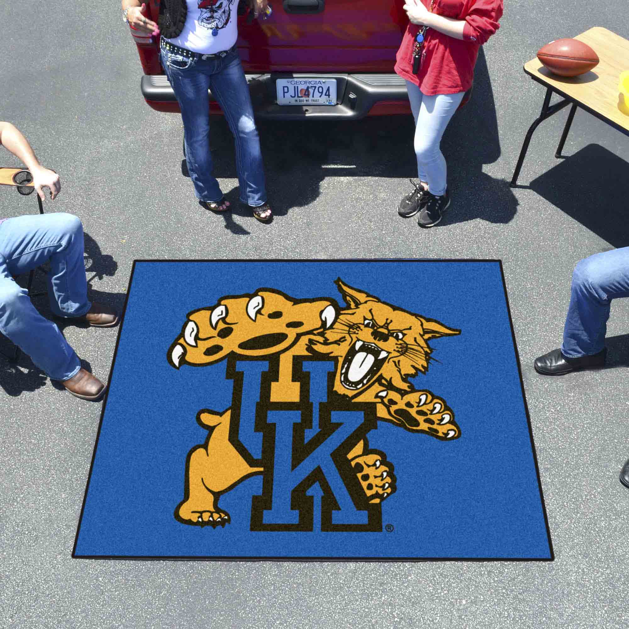 Kentucky Wildcats Tailgater Rug - 5ft. x 6ft., Wildcat Logo