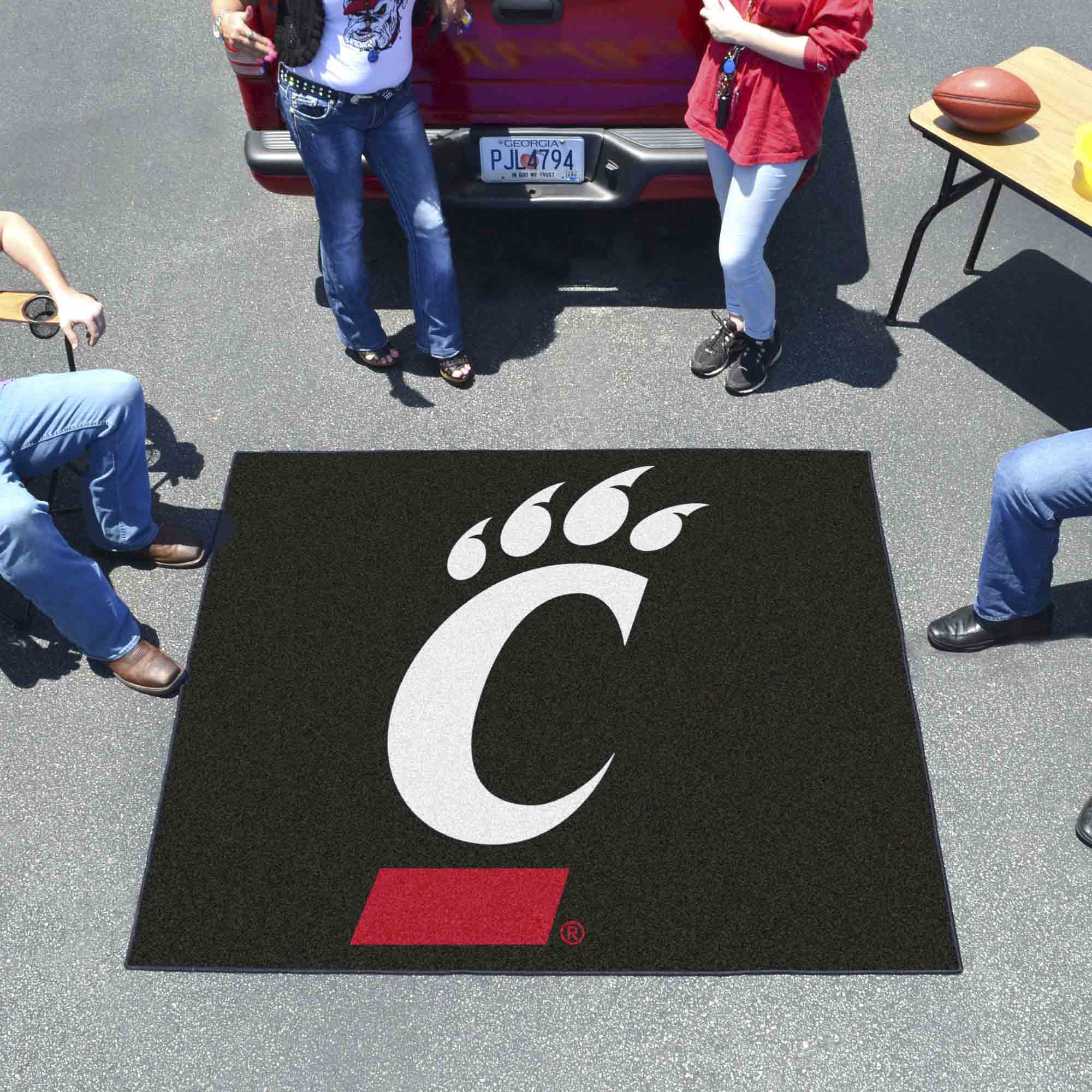 Cincinnati Bearcats Tailgater Rug - 5ft. x 6ft.