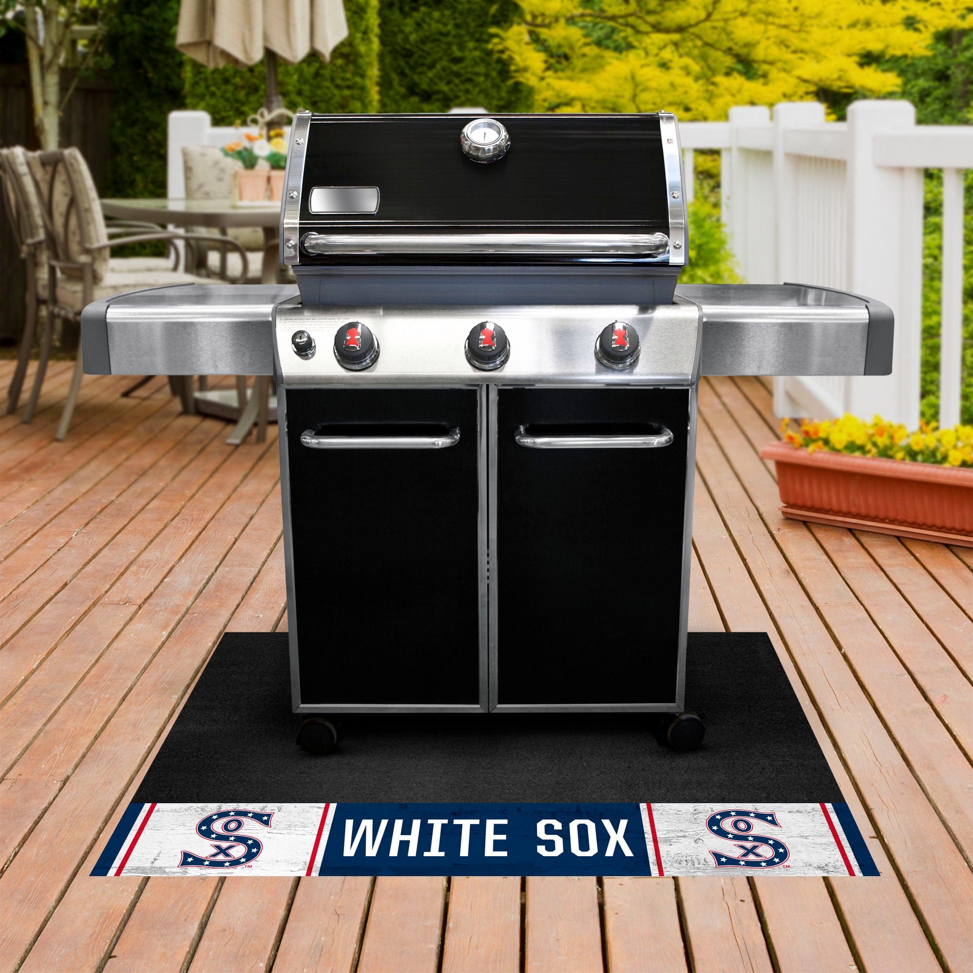 Chicago White Sox Vinyl Grill Mat - 26in. x 42in.1982 - Chicago White Sox