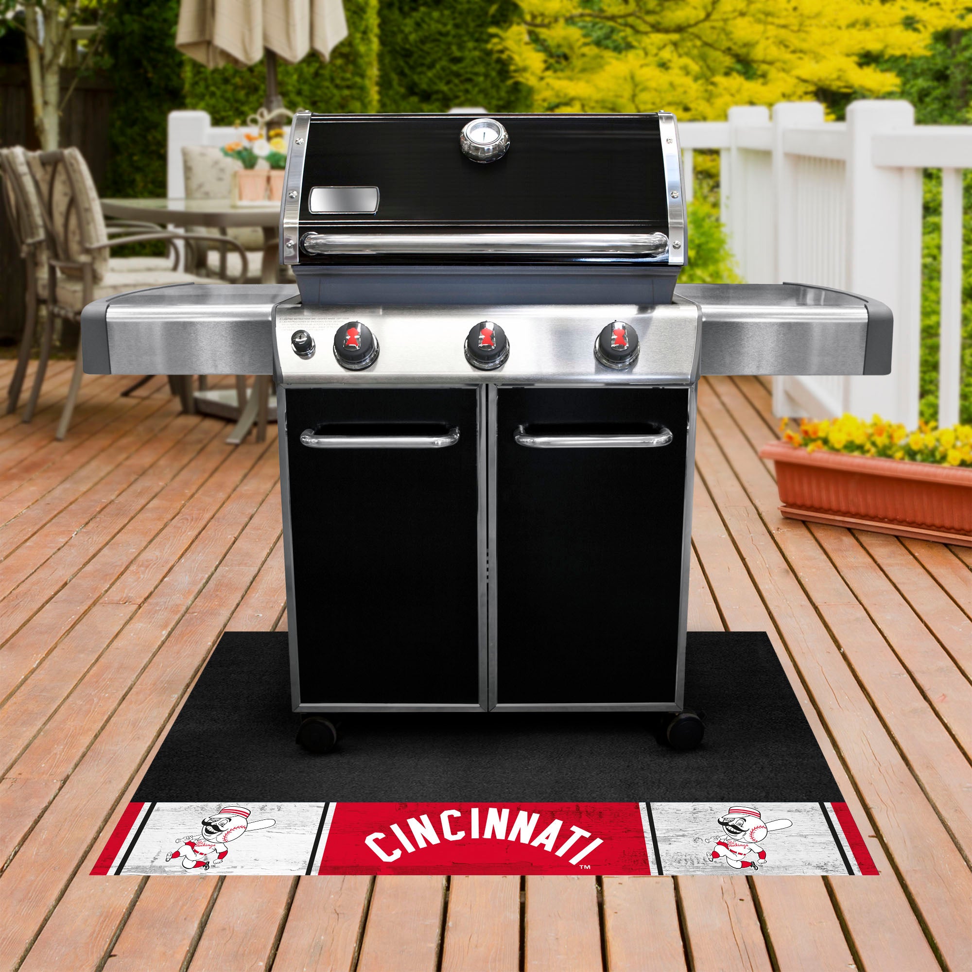 Cincinnati Reds Vinyl Grill Mat - 26in. x 42in.1967