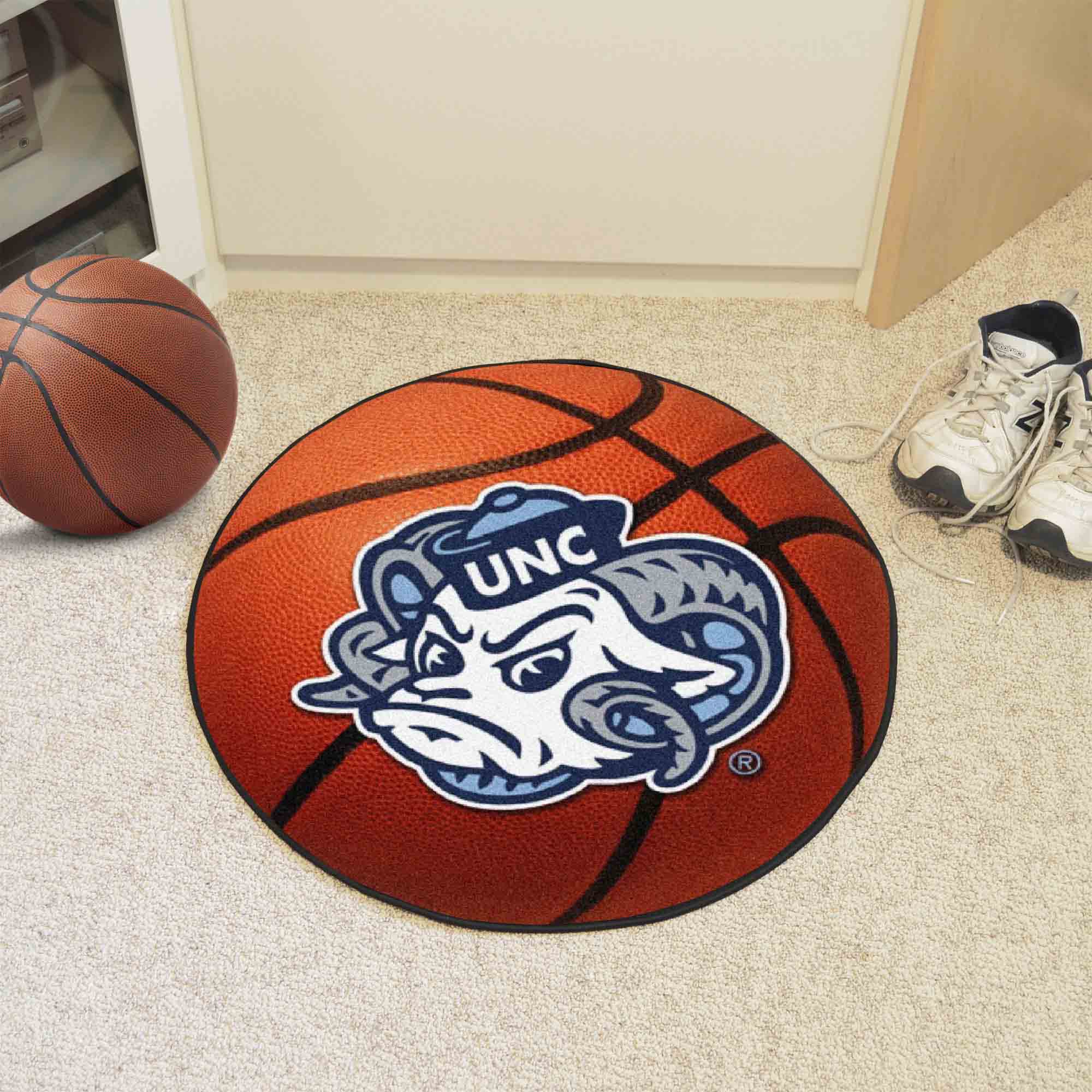 North Carolina Tar Heels Basketball Rug - 27in. Diameter, Ram - North Carolina